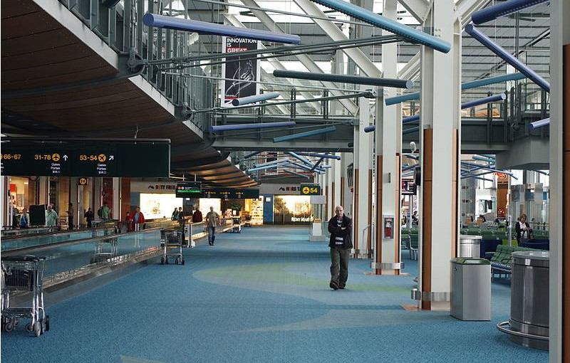 有移民律師稱 本國10年簽證被一些人濫用