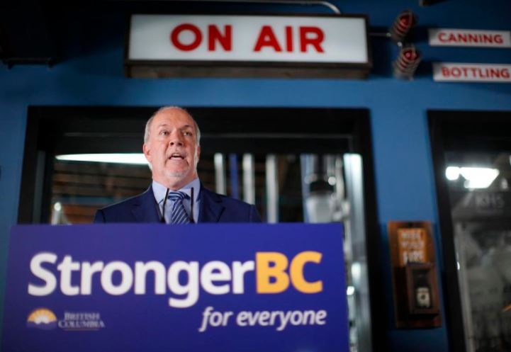 兩個民權組織提出訴訟 要求頒令賀謹提早省選違憲