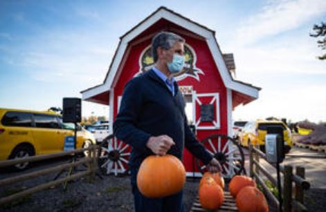 【卑詩省選】韋勤信與福斯特諾馬不停蹄進行競選運動