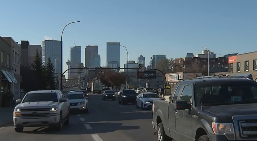 亞省財政廳長提出修訂保險法案  有望節省車保費用