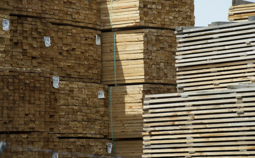 木材價格飆升推動盈利收入大漲    Canfor第三季表現亮眼