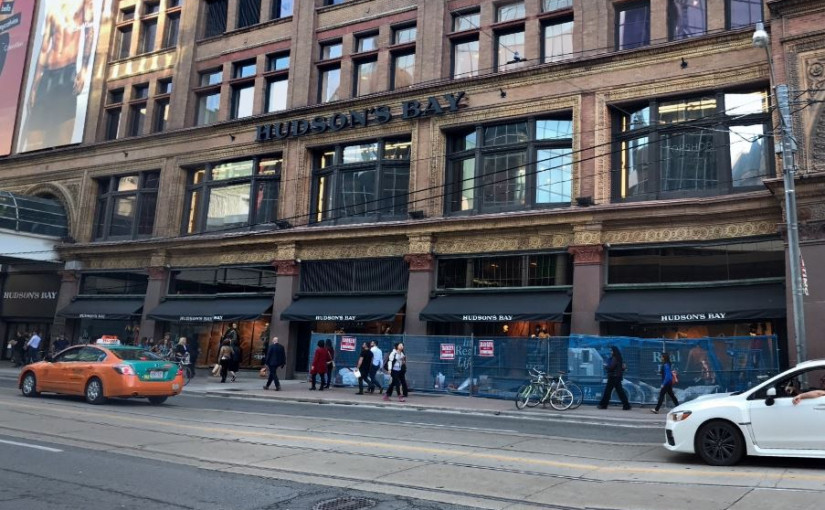 Hudson’s Bay臨時關閉Queen街分店