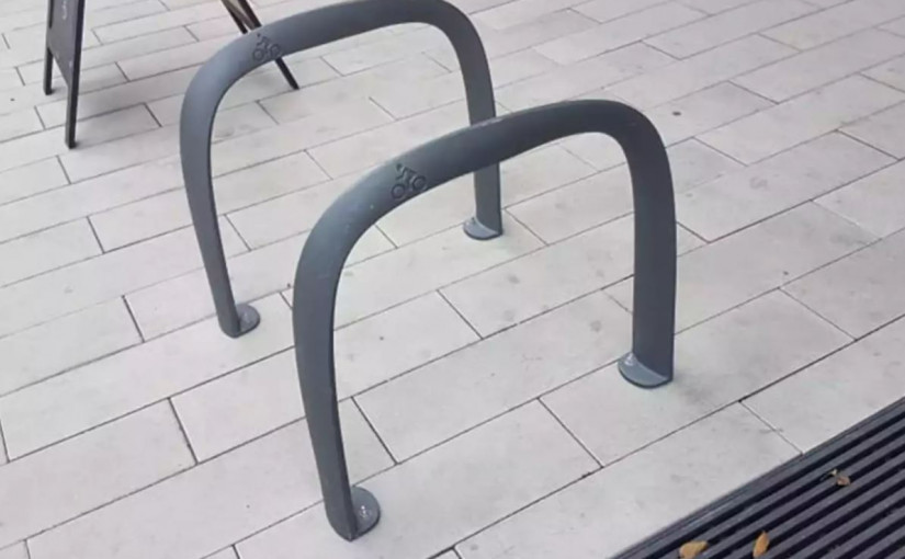 為賊人而設單車停泊處？ 網民批評浪費資源