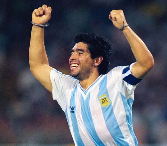 【視頻新聞】一代球星馬勒當拿心臟病發死亡 享年60歲