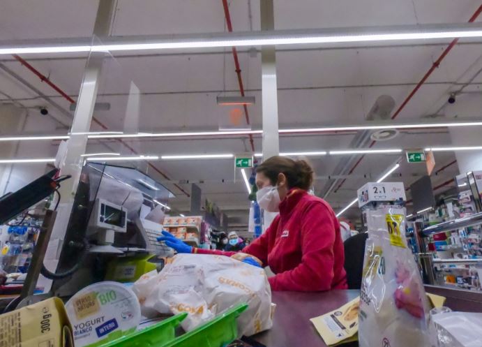 3超市與1超市貨倉員工染新冠肺炎