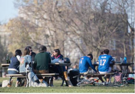 全國新增4060宗新冠肺炎病例 多32人病逝 譚詠詩再呼籲國民避免到3C場所