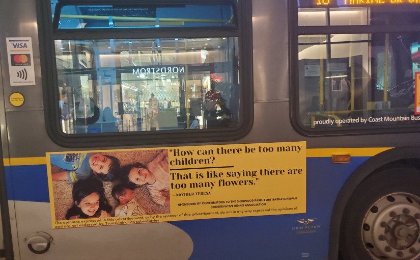 溫哥華公車上一幅廣告 引發兩名國會議員跨省隔空交鋒