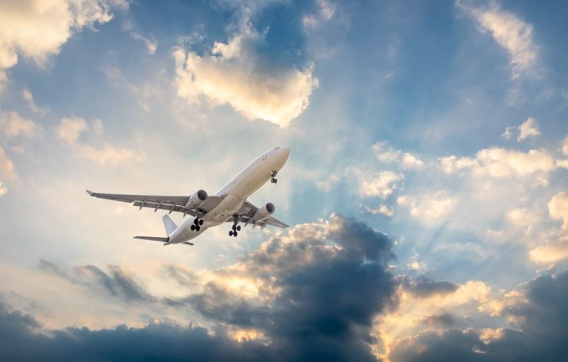 卑詩省多7班有染疫風險航班