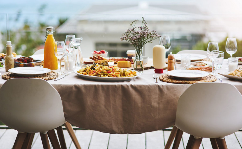 【疫情Q&A】有何種安全的聚會法？可以在車庫聚會嗎？