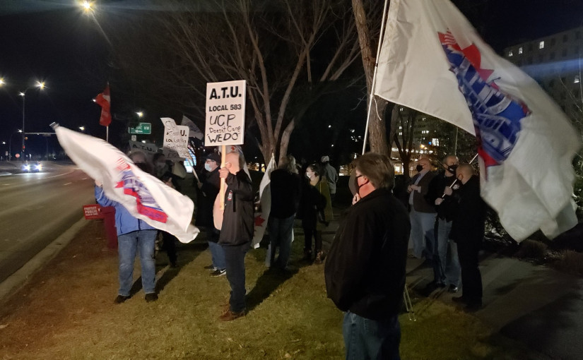 亞省示威者集會 以支持醫護人員