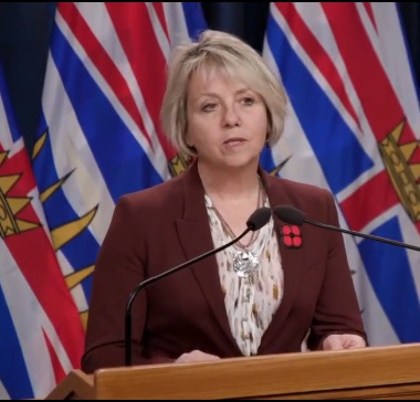 卑詩單日增425新冠確診 再創新高