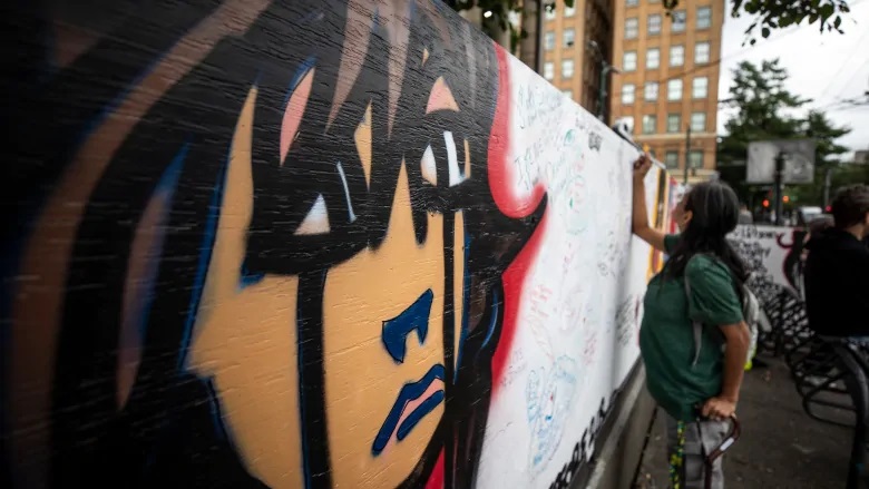 鴉片類藥物危機致本國日均死亡13人