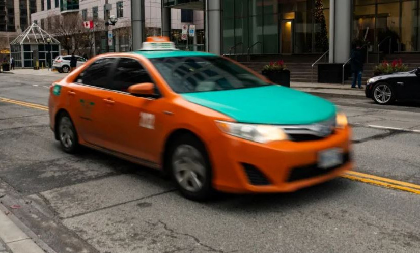 的士業籲免繳牌照費1年 助行業渡過困境