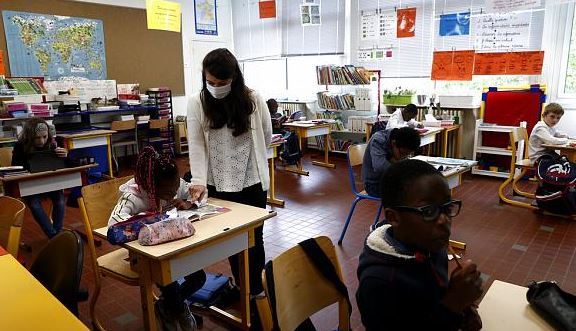 安省學生大增253人染疫 錄病例學校急增67間