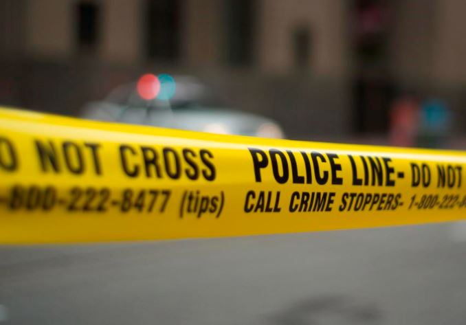 2零售店連環被劫 5人被捕 警方提58項指控