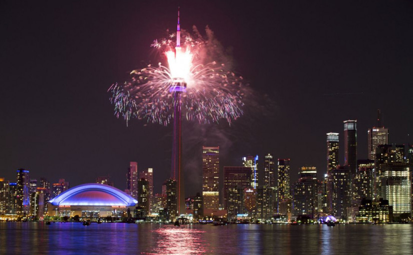 多倫多CN電視塔 除夕夜將上演燈光秀