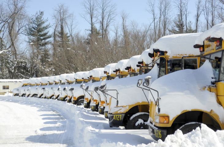 校巴服務取消 多倫多約克皮爾區學校繼續重開