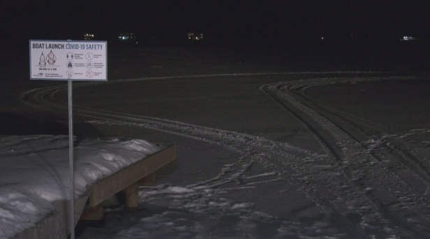 男子湖面騎雪地電單車冰破落水40分鐘 危殆送院