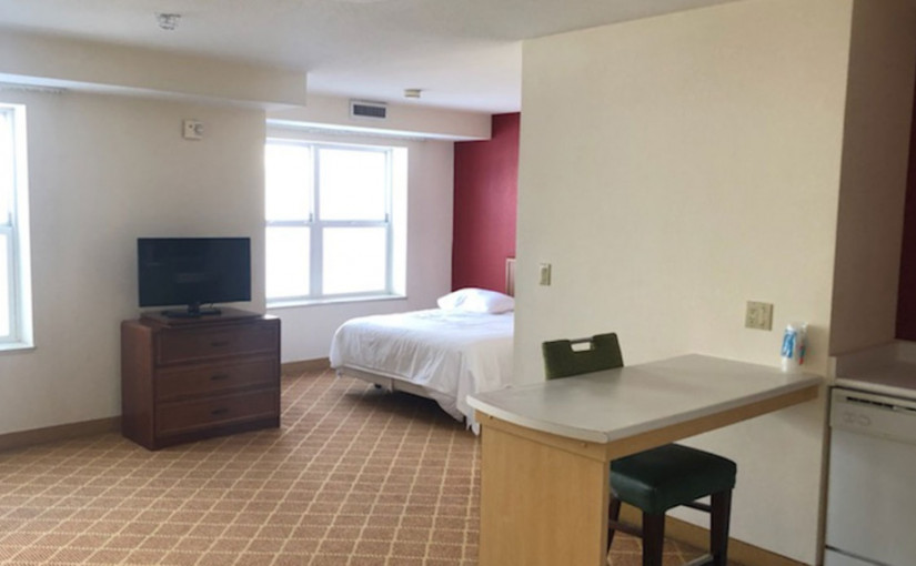 亞省政府向需要在酒店隔離的省民提供625元補助