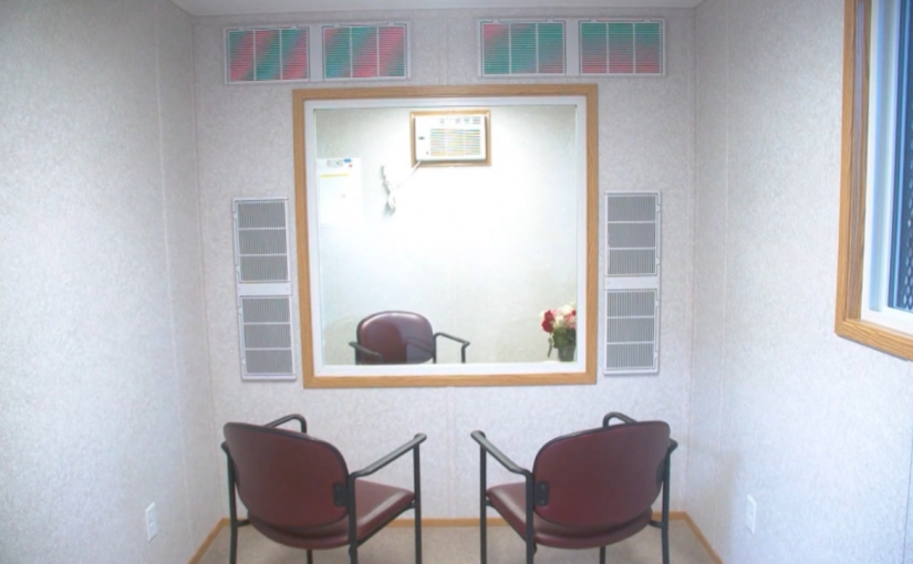 集裝箱打造護理中心探訪室 讓家人在疫情期間團聚