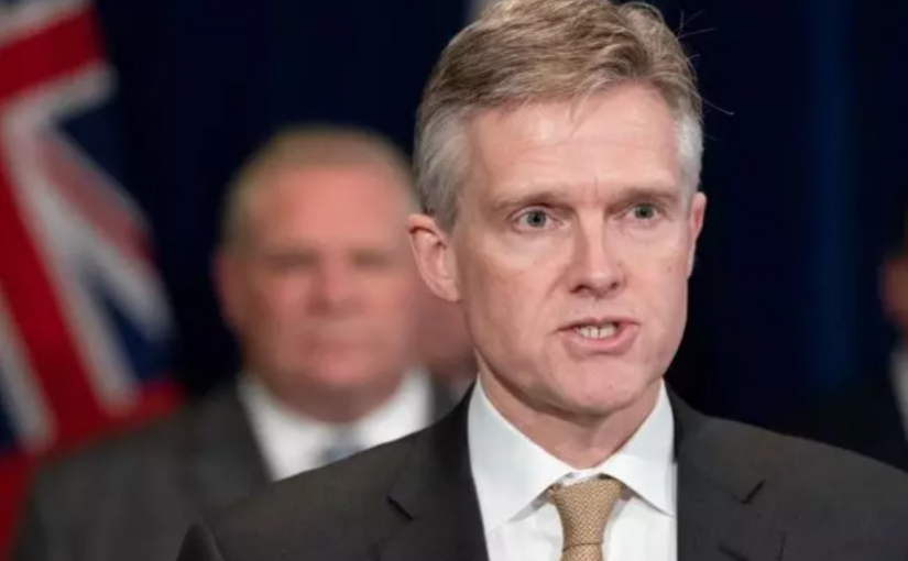 安省前財政廳長疫情時暢遊加勒比海 有郵件顯示省長辦公室知情不報