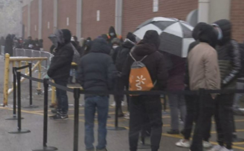 莊德利：臨時流動疫苗中心預約具挑戰