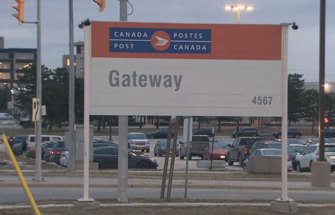 加拿大郵政密市大樓爆疫情 或與違令舉行退休派對有關