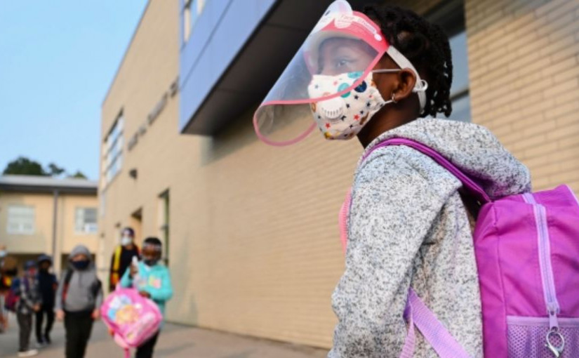 選擇面授或網上學習 多倫多家長8月中前不需決定