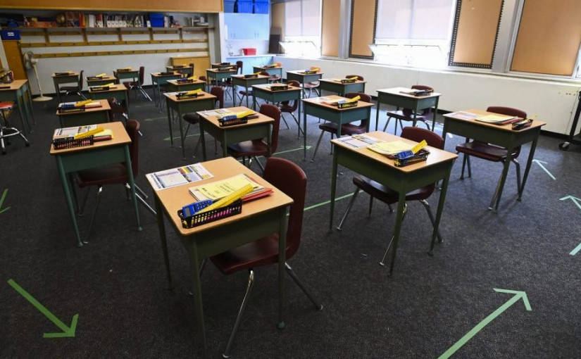 科學顧問團：學校可分區安全重開