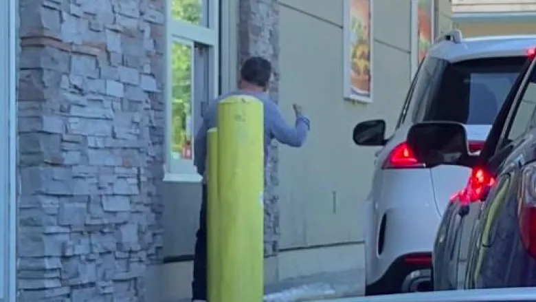 列治文快餐店涉歧視亞裔嫌犯不會被刑事指控