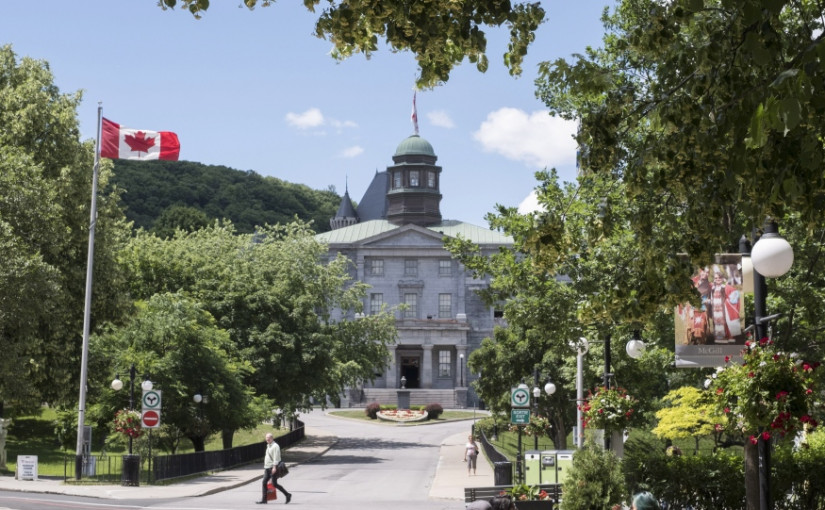 加拿大的大學可能不會要求返校時提供疫苗證明