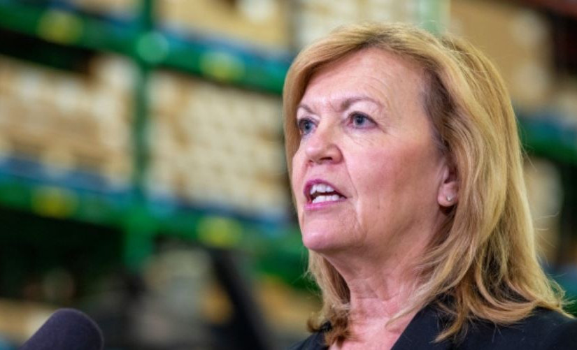 省府擬改接種第2劑疫苗政策 取消分年齡預約