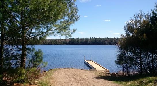 士嘉堡22歲女子跌入Papineau湖水後失蹤