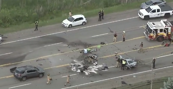 高速公路多車相撞 六人受傷含兩人危殆