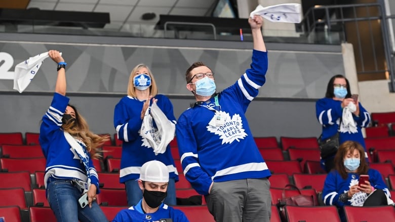 【出局之後】楓葉球迷揶揄創意爆棚