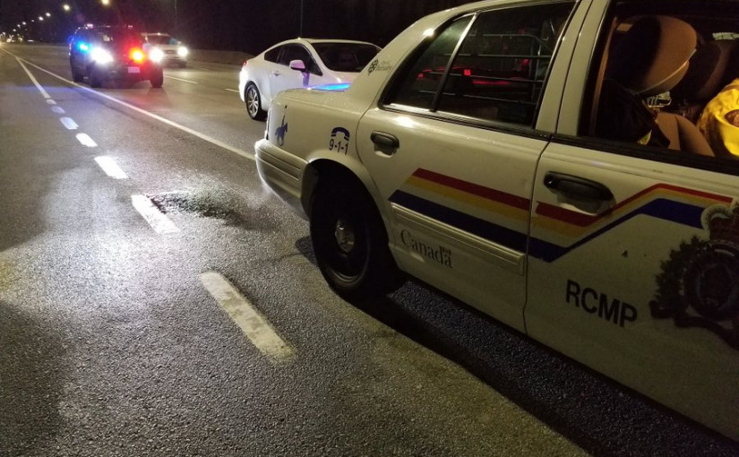 一名女子醉駕被攔下 竟致電更醉的雙胞胎姊妹來接她