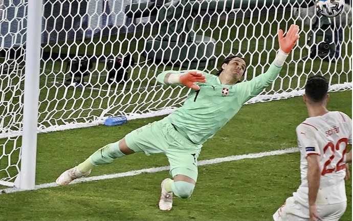 【歐國盃快訊】瑞士守門員再為人父 離隊歸家伴太太生B