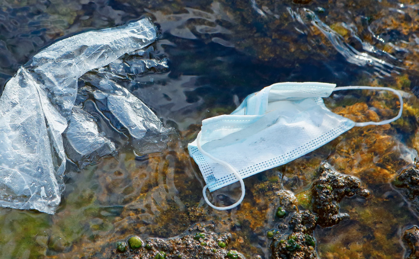 加國海岸線去年清除4.1萬公斤垃圾 其中不乏口罩和個人防護用品