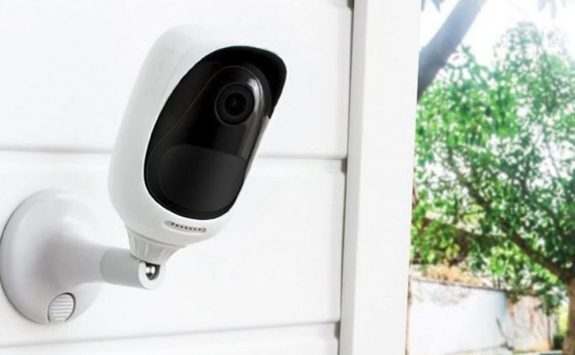 女賊用偷回來保安攝錄機自拍洩露身份被捕