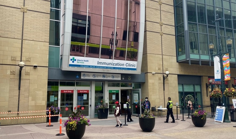 Genesis 活動中心和TELUS會議中心診所提供無需預約接種第一劑和第二劑疫苗