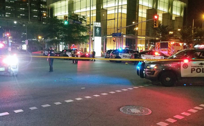 市中心男途人被車撞死 涉案司機1個街口外被捕