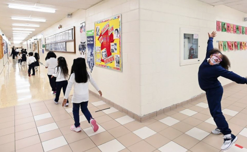 完成疫苗接種學生 學校一旦發現病例仍可繼續面授上課