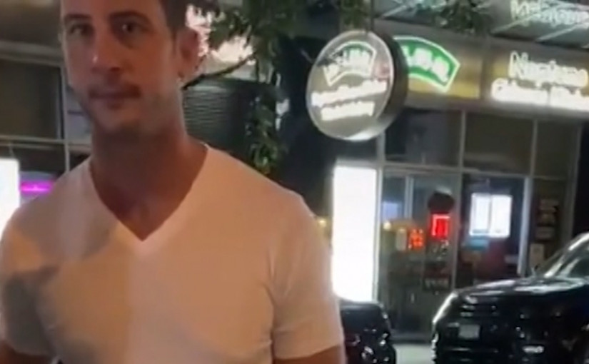 溫哥華外科醫生叫南亞裔男子爬回素里 最終道歉