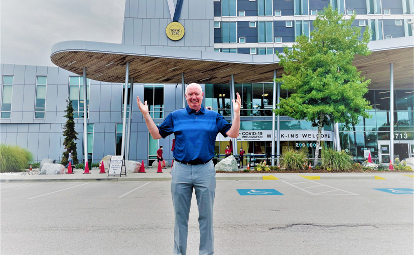 本拿比神奇隊長辛克萊東奧奪冠 社區中心懸掛大金牌祝賀