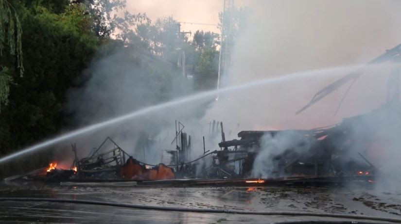 素里7月教堂火警 警方拘捕一女子及控以兩項縱火罪
