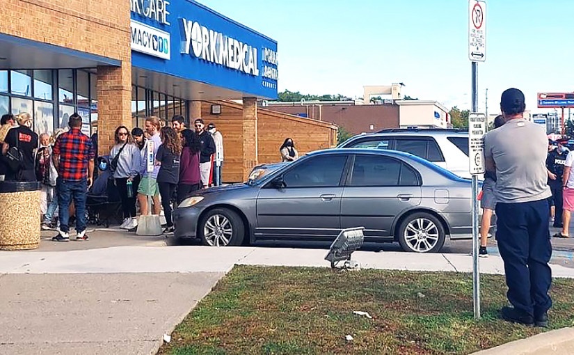 烈治文山醫生涉開疫苗豁免信 吸引數百人到診所 安省衛生廳展開調查