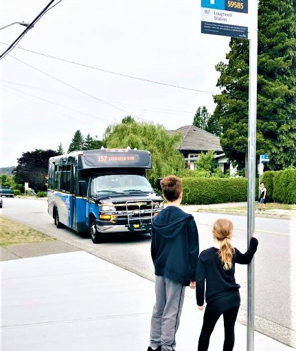 卑詩「童行樂」計劃今日實施 12歲或以下兒童免費乘搭公共交通