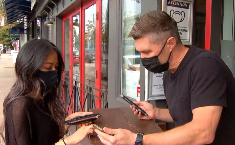 卑詩省醫生建議場所掃描疫苗卡二維碼  以杜絕偽造疫苗卡行為