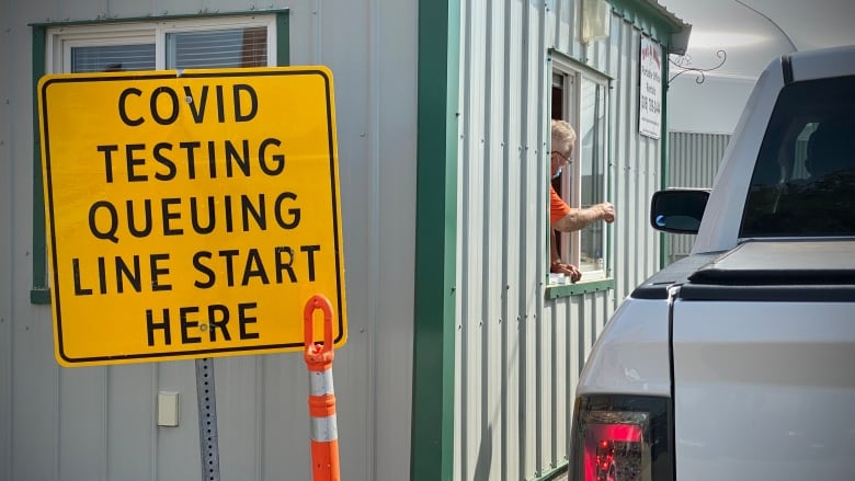 全國4省新增1,095例新冠病例 多16人死亡 沙省日增病例數降至8月底以來的最低水平