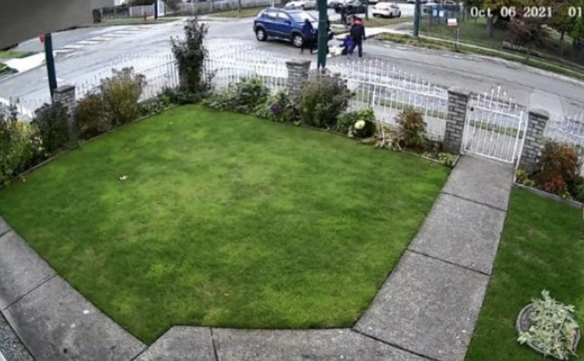 【視頻新聞】溫東女司機撞人後竟不顧而去